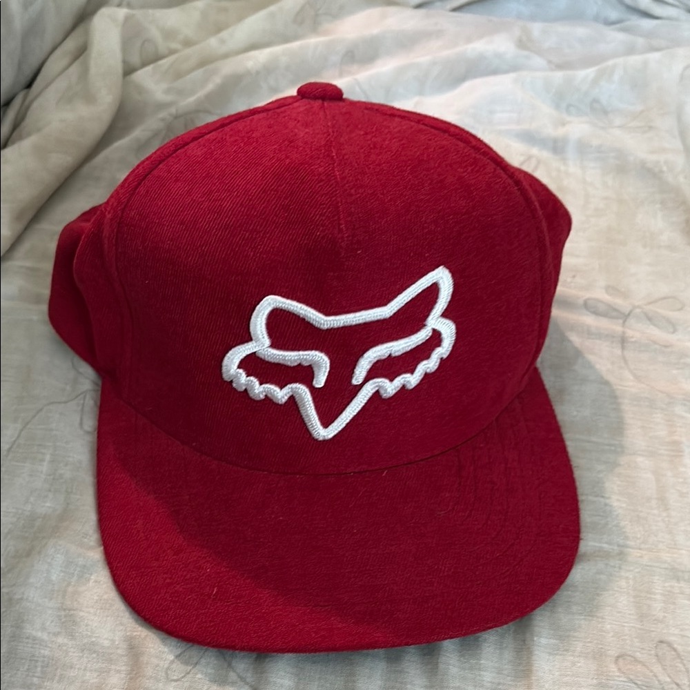 Fox Bold Red Hat